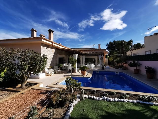 3 Zimmer Villa zu verkaufen in Son Serra de Marina, Santa Margalida mit Pool Garage - 1.200.000 € (Ref: 9924606)