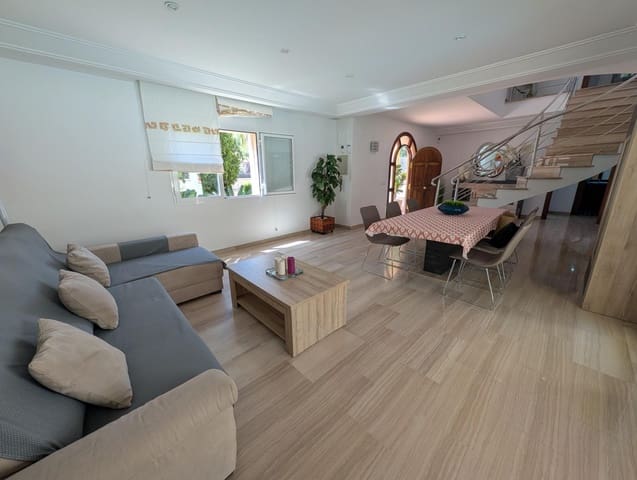 4 soverom Villa til salgs i Ca'n Picafort, Santa Margalida med svømmebasseng garasje - € 1 600 000 (Ref: 9927385)