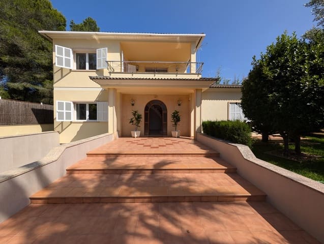 4 soverom Villa til salgs i Ca'n Picafort, Santa Margalida med svømmebasseng garasje - € 1 600 000 (Ref: 9927385)