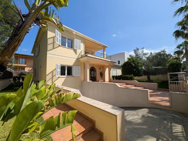 4 soverom Villa til salgs i Ca'n Picafort, Santa Margalida med svømmebasseng garasje - € 1 600 000 (Ref: 9927385)