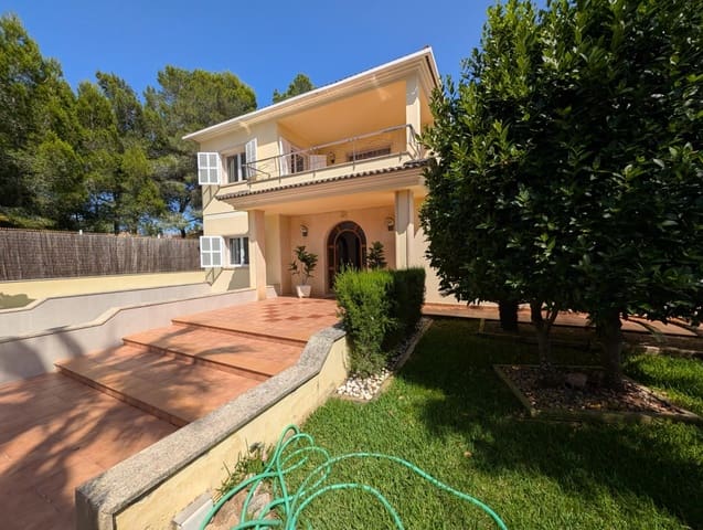 4 soverom Villa til salgs i Ca'n Picafort, Santa Margalida med svømmebasseng garasje - € 1 600 000 (Ref: 9927385)