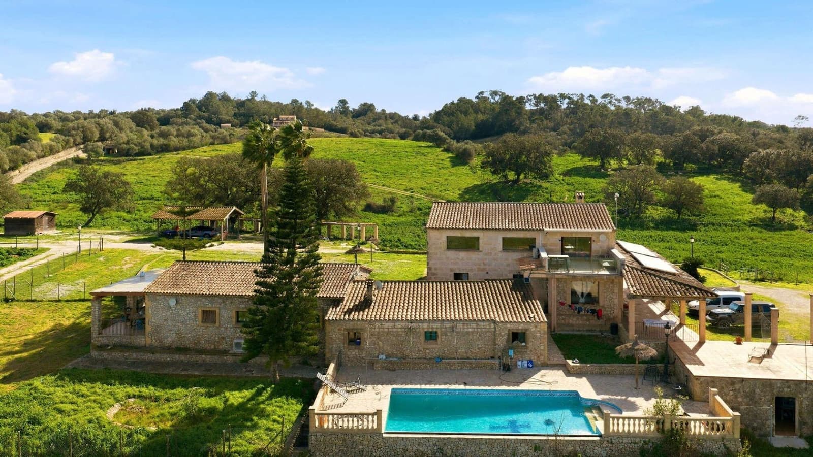 12 bedroom Finca/Country House for sale in Llubi with pool - € 8,500,000 (Ref: 9938158)