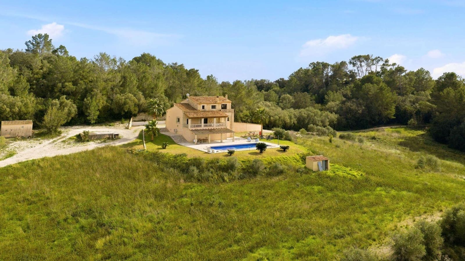 12 bedroom Finca/Country House for sale in Llubi with pool - € 8,500,000 (Ref: 9938158)
