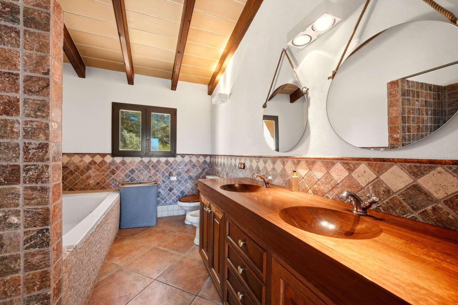 12 bedroom Finca/Country House for sale in Llubi with pool - € 8,500,000 (Ref: 9938158)