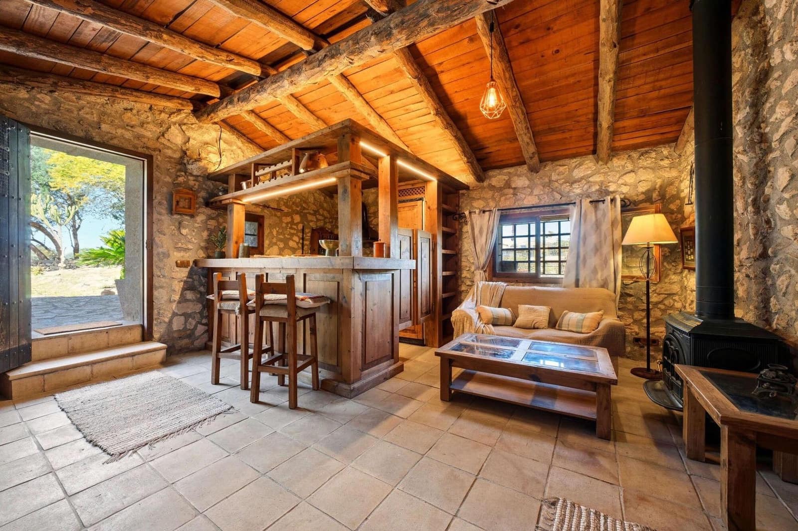12 bedroom Finca/Country House for sale in Llubi with pool - € 8,500,000 (Ref: 9938158)
