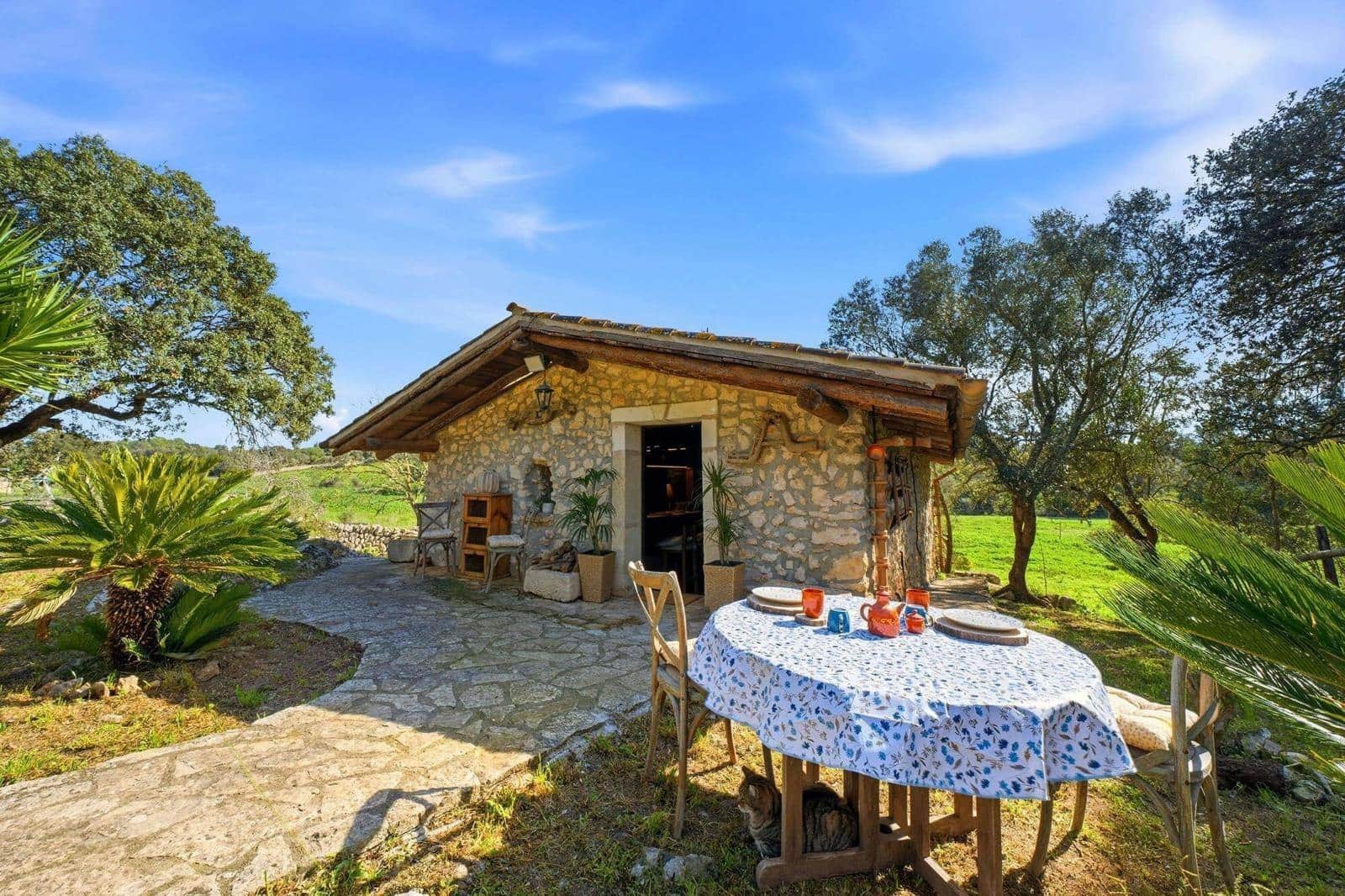 7 soveværelse Finca/Landehus til salg i Llubi med swimmingpool - € 5.500.000 (Ref: 9945702)