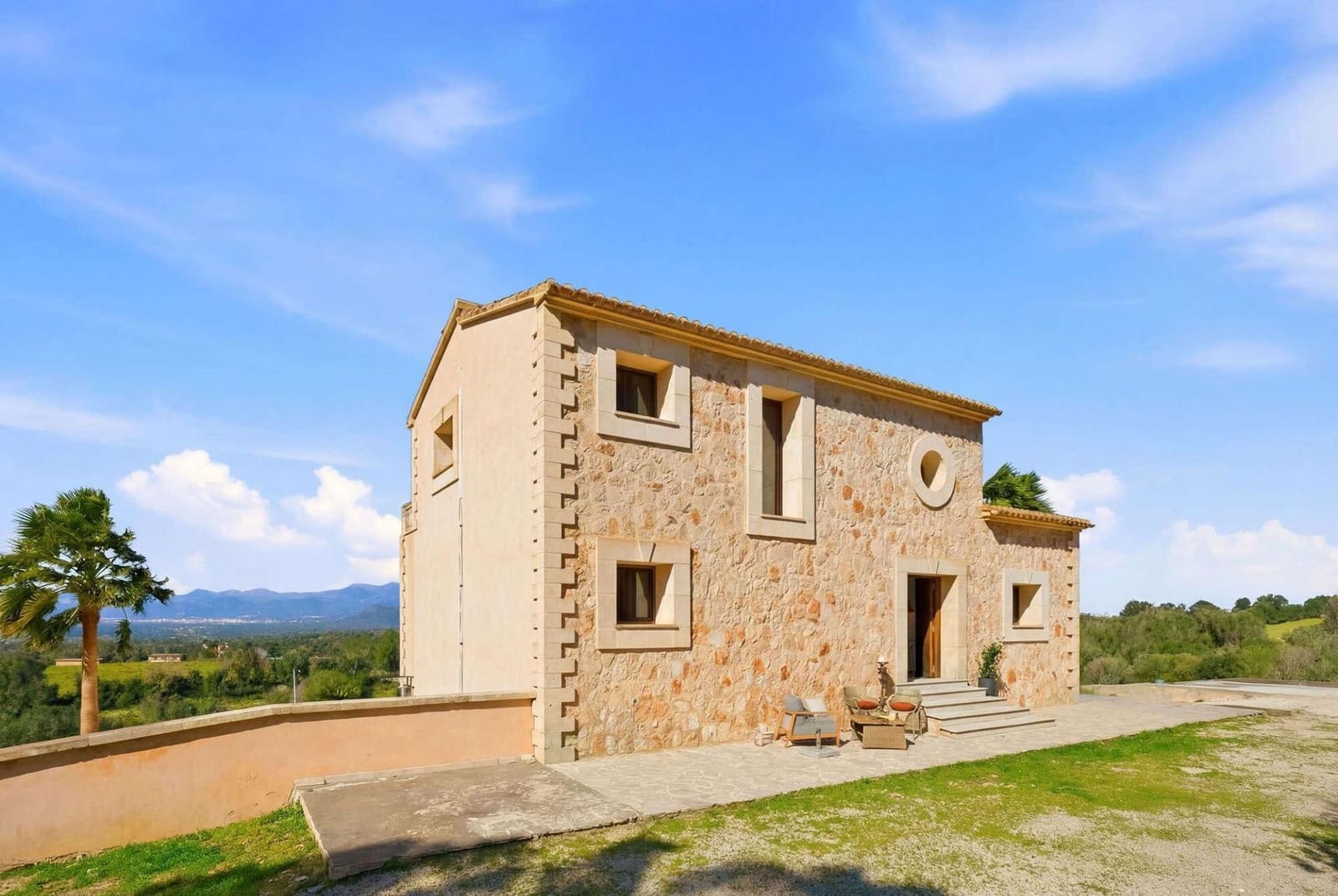 5 soveværelse Finca/Landehus til salg i Llubi med swimmingpool - € 3.400.000 (Ref: 9945703)