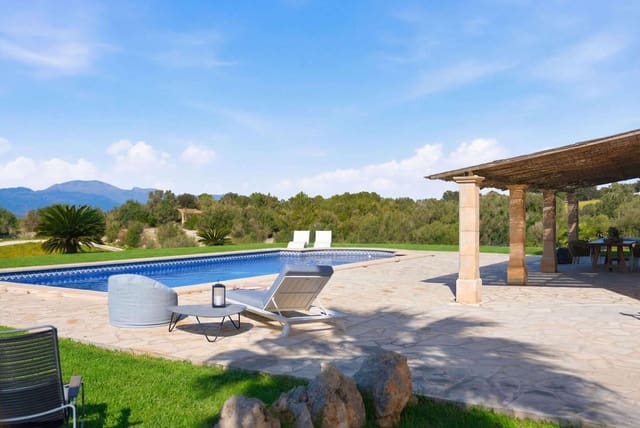 5 soveværelse Finca/Landehus til salg i Llubí med swimmingpool - € 3.400.000 (Ref: 9945703)