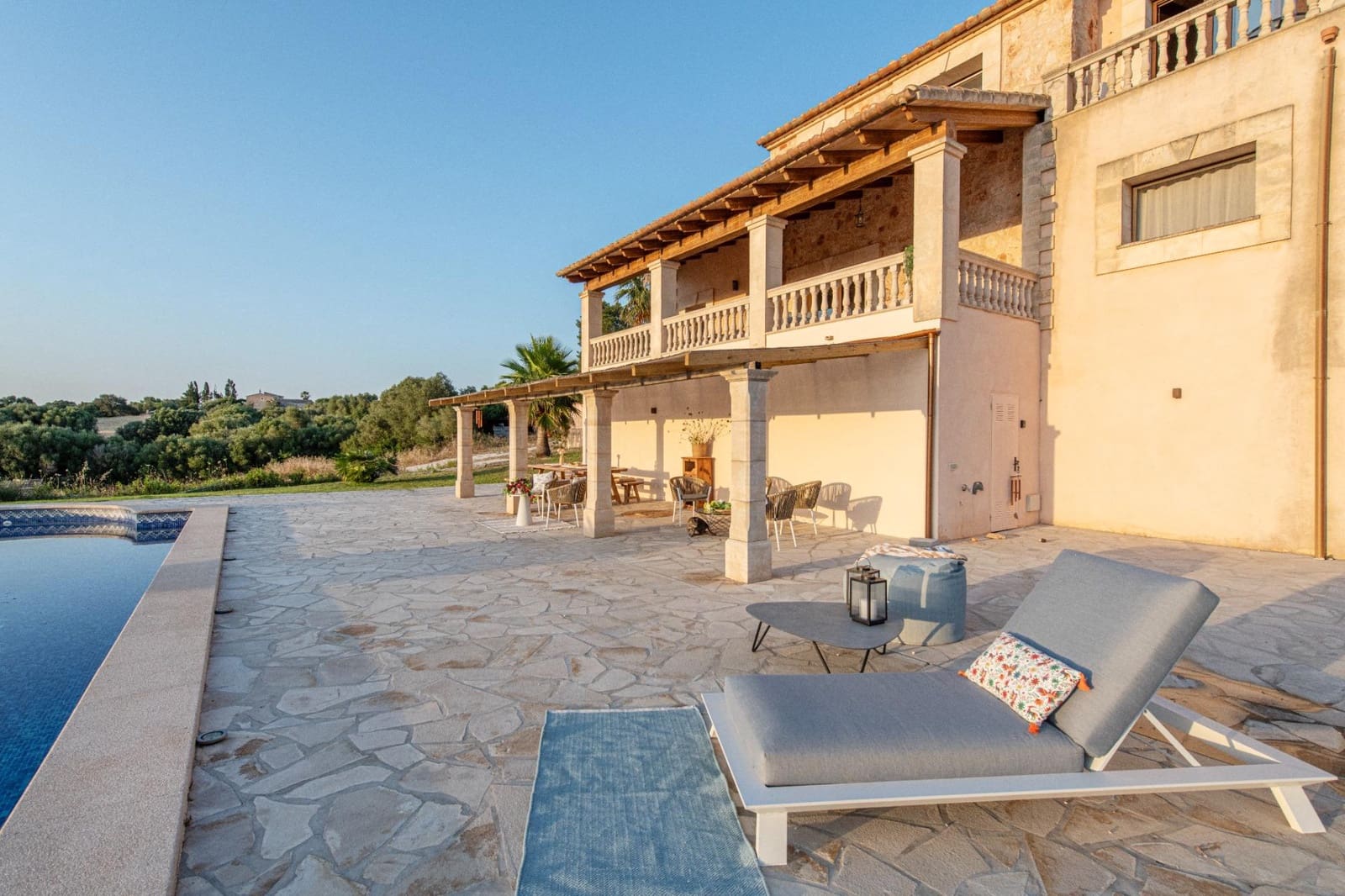5 soveværelse Finca/Landehus til salg i Llubi med swimmingpool - € 3.400.000 (Ref: 9945703)