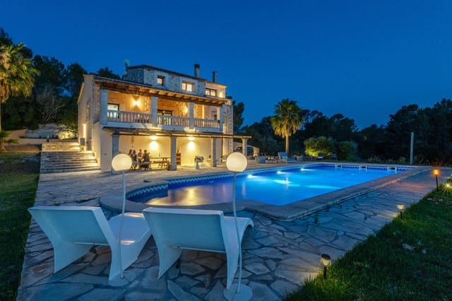 5 soveværelse Finca/Landehus til salg i Llubí med swimmingpool - € 3.400.000 (Ref: 9945703)