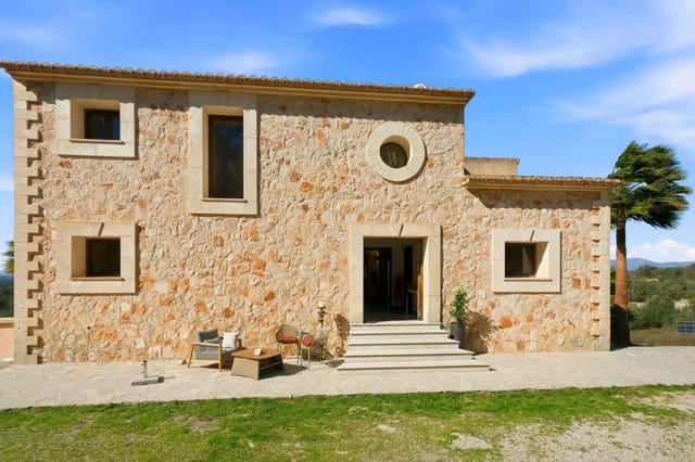 5 soveværelse Finca/Landehus til salg i Llubí med swimmingpool - € 3.400.000 (Ref: 9945703)