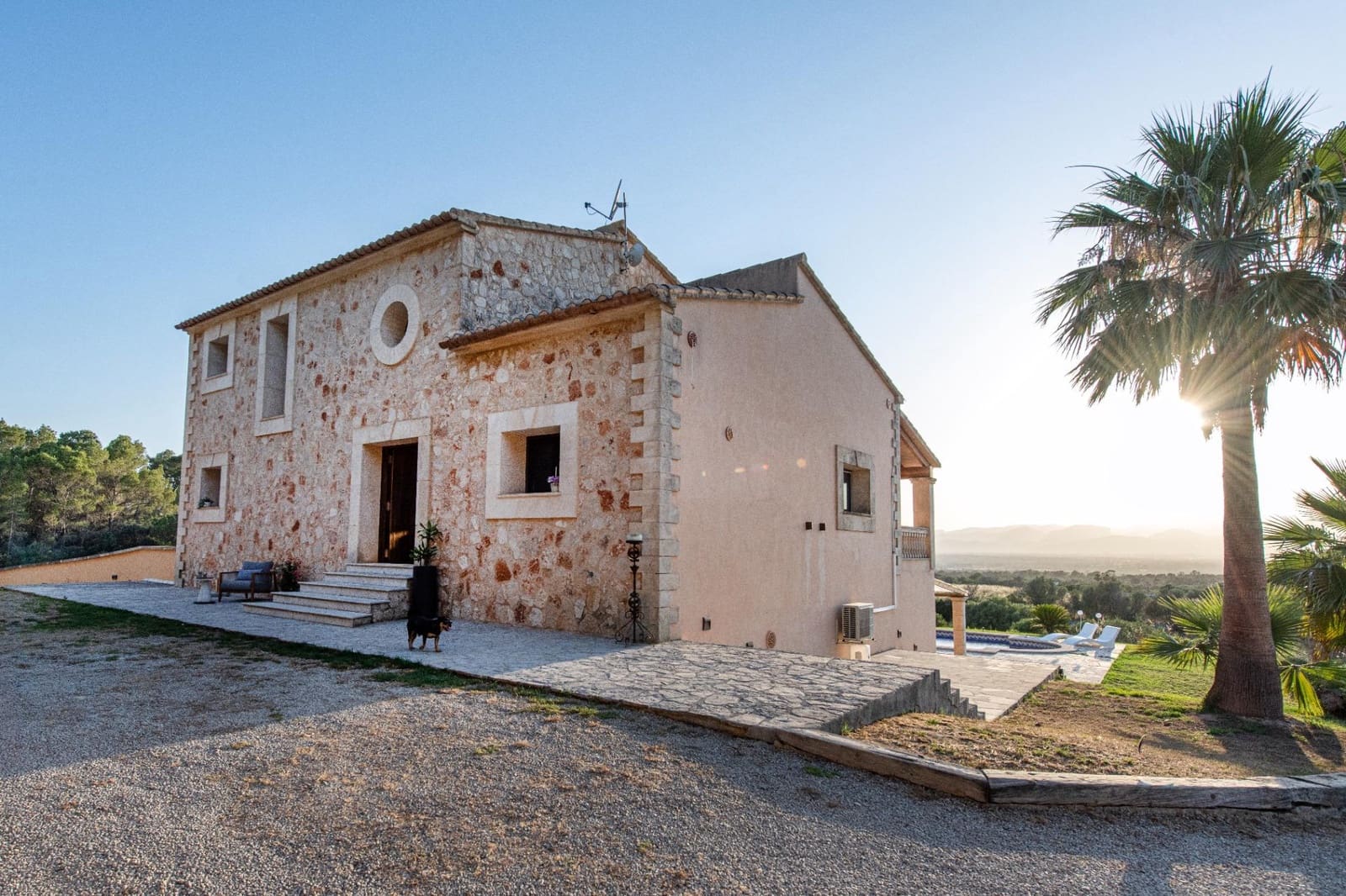 5 soveværelse Finca/Landehus til salg i Llubi med swimmingpool - € 3.400.000 (Ref: 9945703)