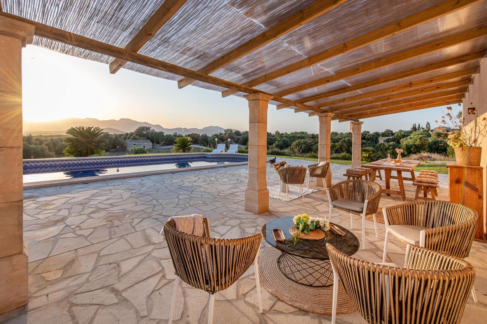5 soveværelse Finca/Landehus til salg i Llubi med swimmingpool - € 3.400.000 (Ref: 9945703)