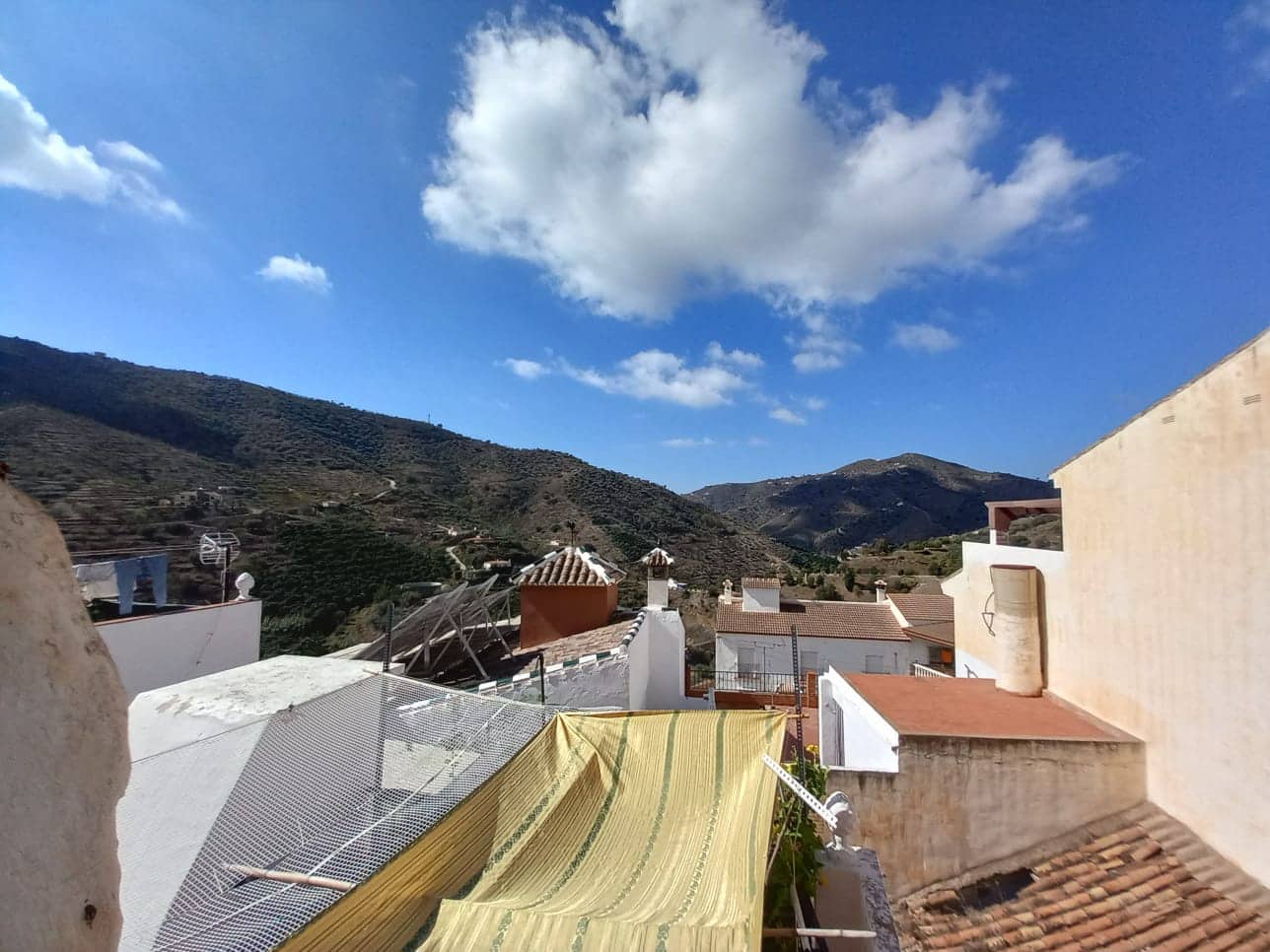 3 bedroom Townhouse for sale in VélezMálaga € 53,000 (Ref 7835594)