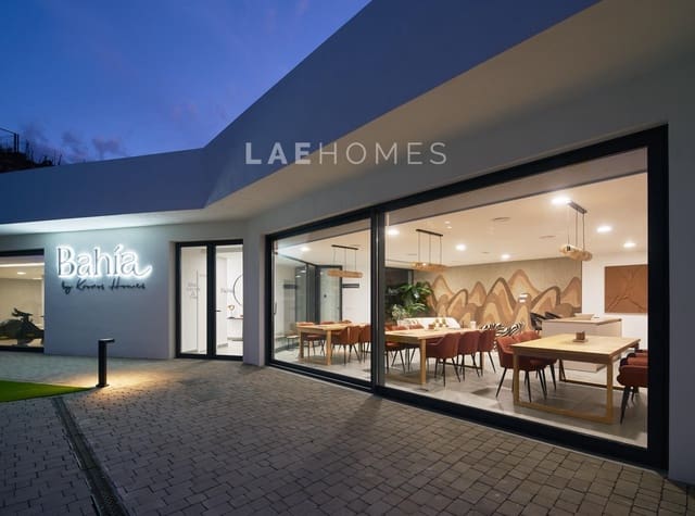 2 soveværelse Lejlighed til salg i La Cala de Mijas, Mijas med swimmingpool garage - € 495.000 (Ref: 10180863)