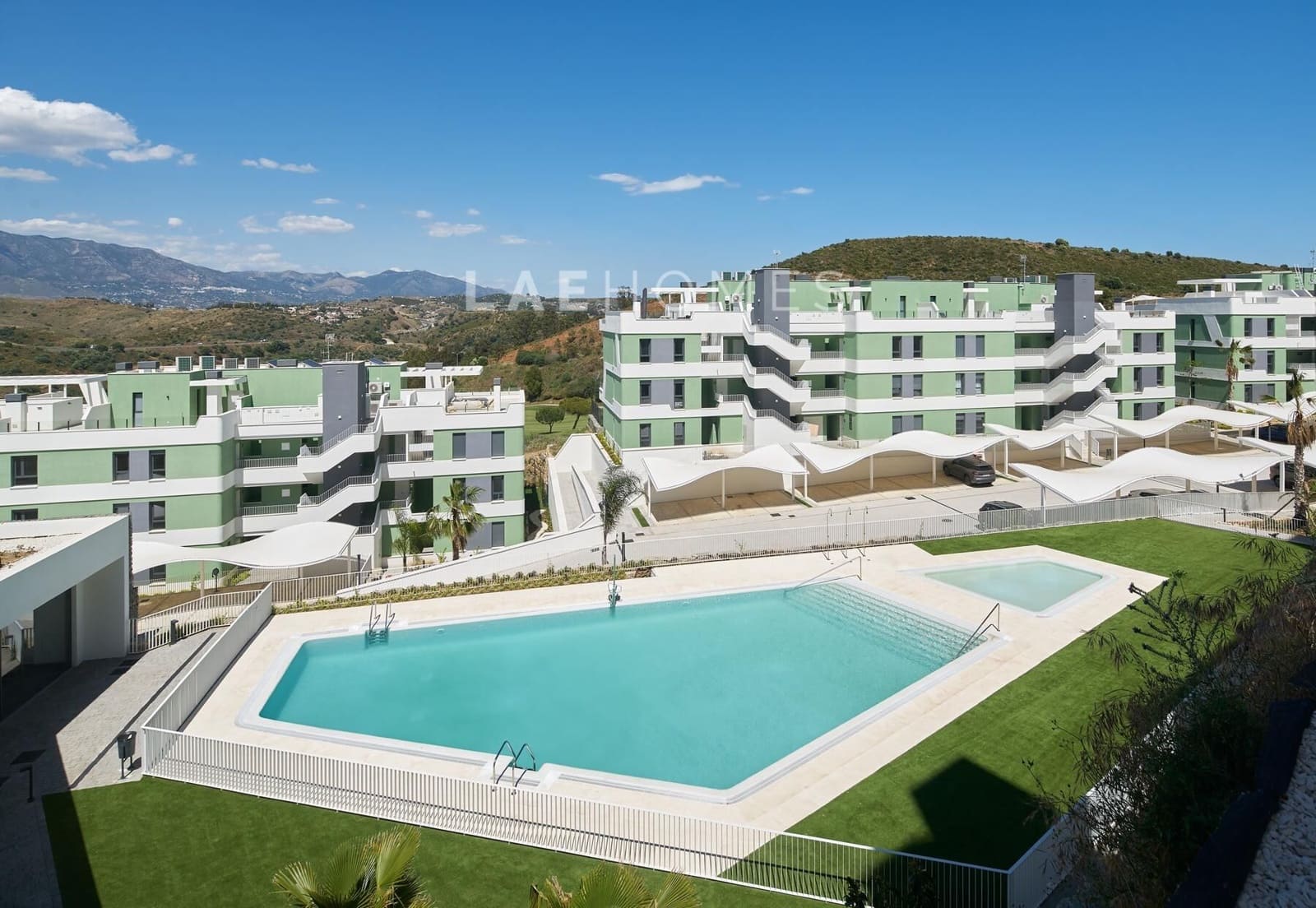 2 soveværelse Lejlighed til salg i La Cala de Mijas med swimmingpool garage - € 495.000 (Ref: 10180863)