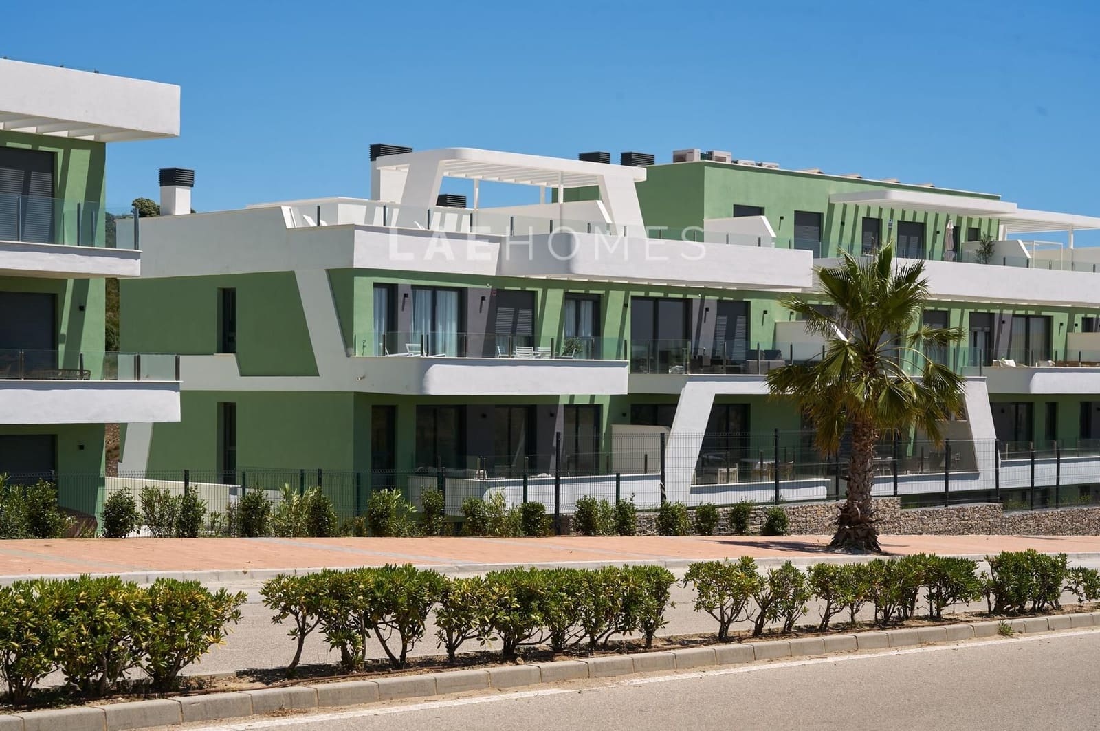 2 soveværelse Lejlighed til salg i La Cala de Mijas med swimmingpool garage - € 495.000 (Ref: 10180863)