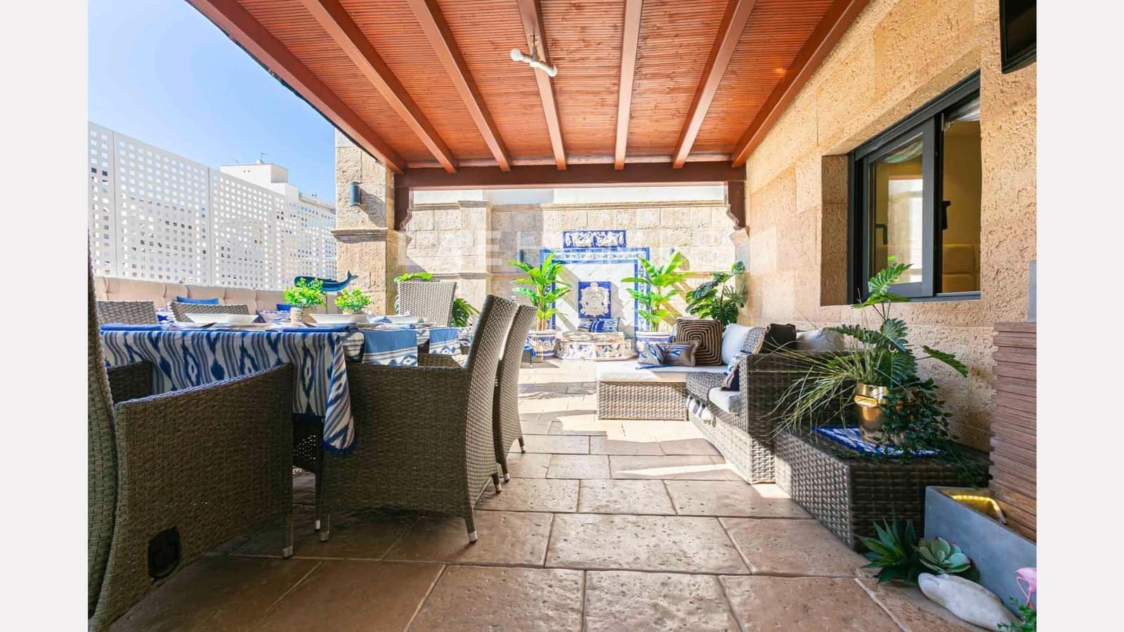 3 bedroom Penthouse for sale in Marbella with garage - € 1,295,000 (Ref: 10180873)