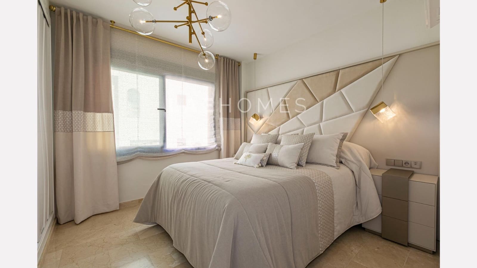 3 bedroom Penthouse for sale in Marbella with garage - € 1,295,000 (Ref: 10180873)