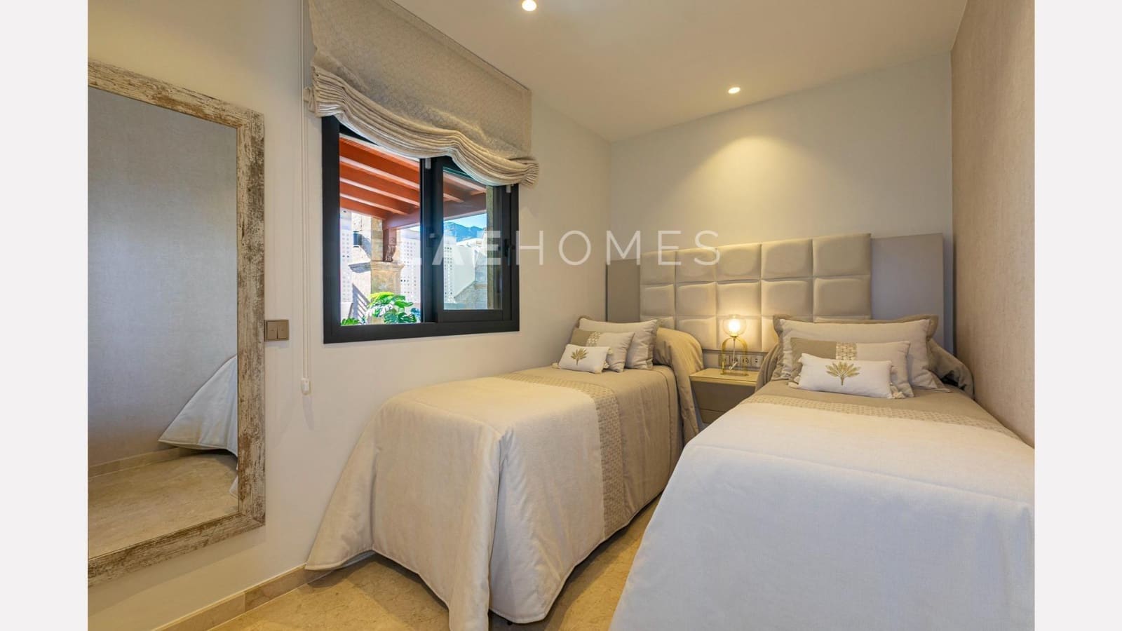 3 bedroom Penthouse for sale in Marbella with garage - € 1,295,000 (Ref: 10180873)