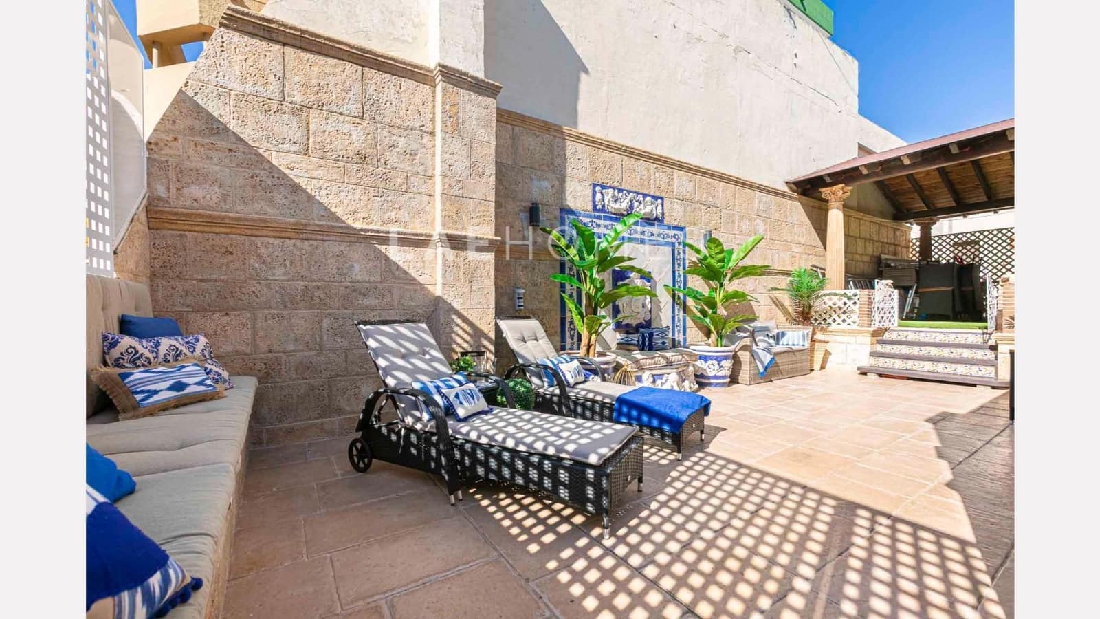 3 bedroom Penthouse for sale in Marbella with garage - € 1,295,000 (Ref: 10180873)