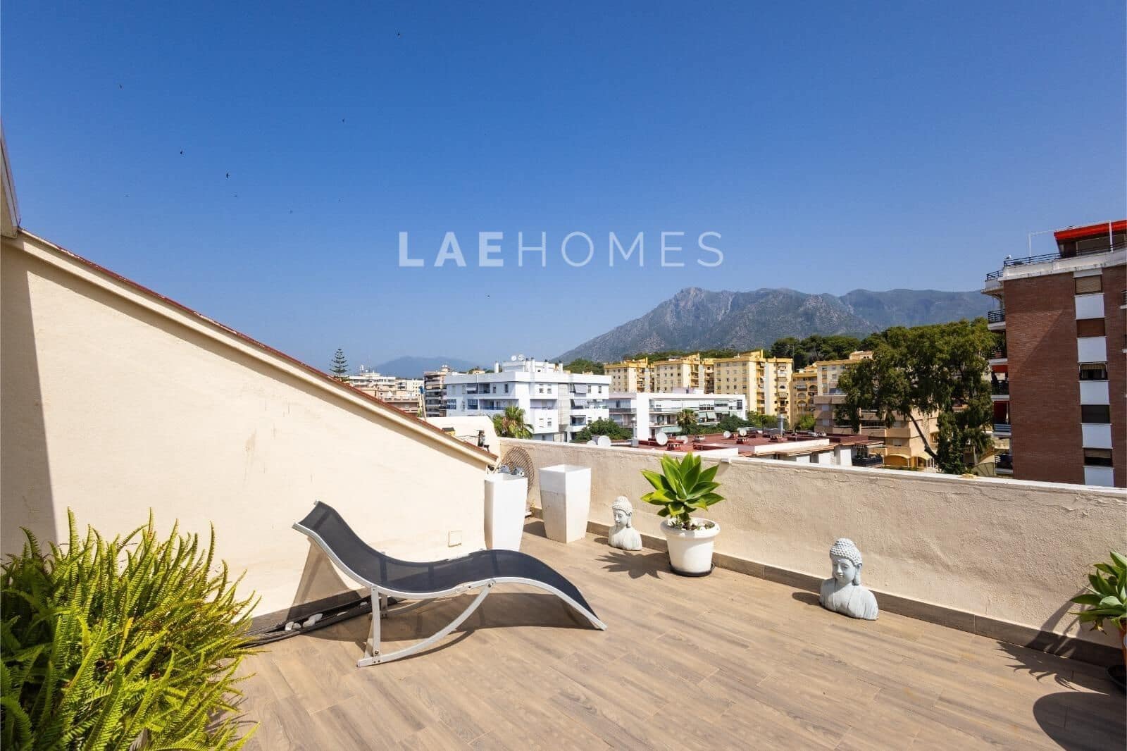 Ático de 2 habitaciones en Marbella en venta con garaje - 595.000 € (Ref: 10180875)