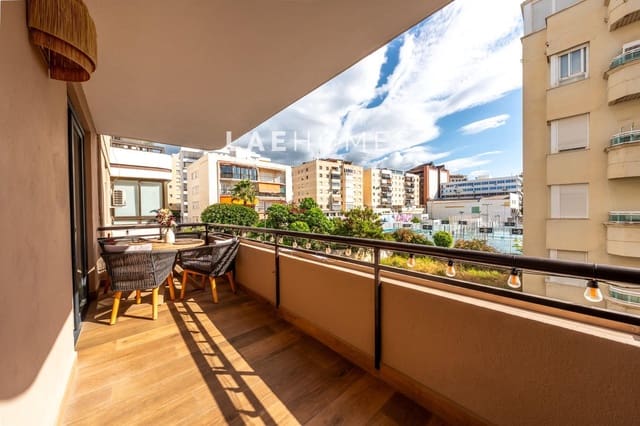 2 bedroom Apartment for sale in Marbella - € 630,000 (Ref: 10180876)