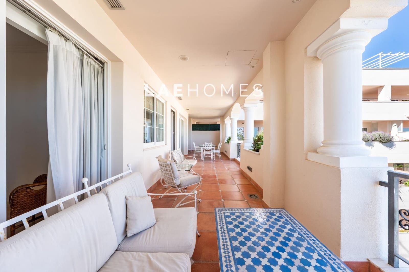 2 soveværelse Lejlighed til salg i Marbella med swimmingpool garage - € 840.000 (Ref: 10180879)