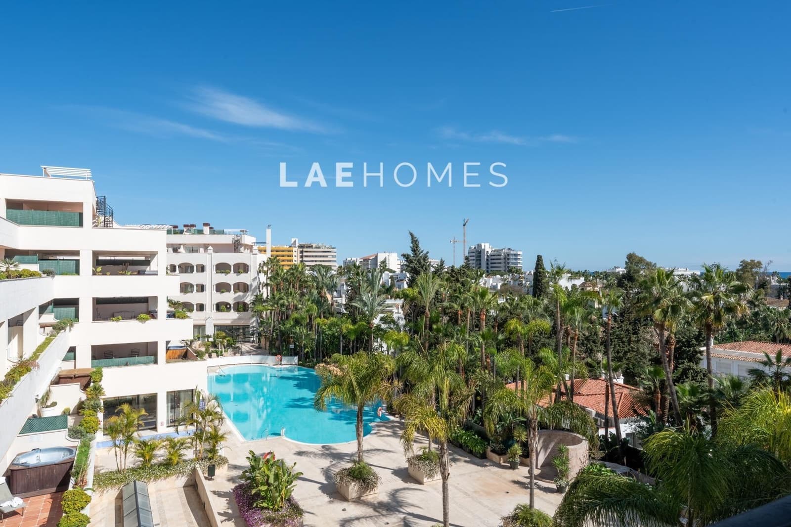 2 soveværelse Lejlighed til salg i Marbella med swimmingpool garage - € 840.000 (Ref: 10180879)