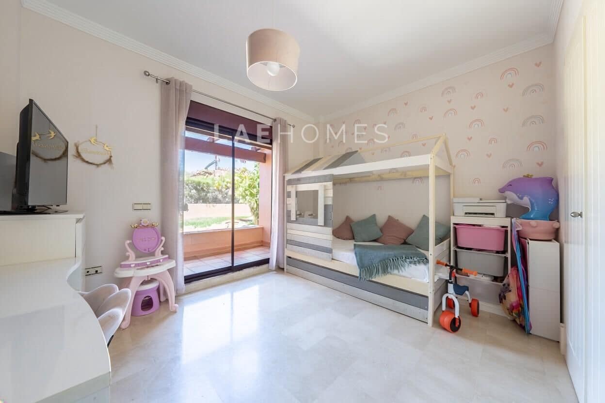 2 quarto Apartamento para venda em Manilva com piscina garagem - 330 000 € (Ref: 10180881)