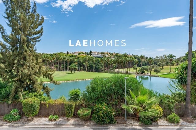 3 bedroom Terraced Villa for sale in Nueva Torrequebrada, Benalmádena with pool garage - € 985,000 (Ref: 10180885)
