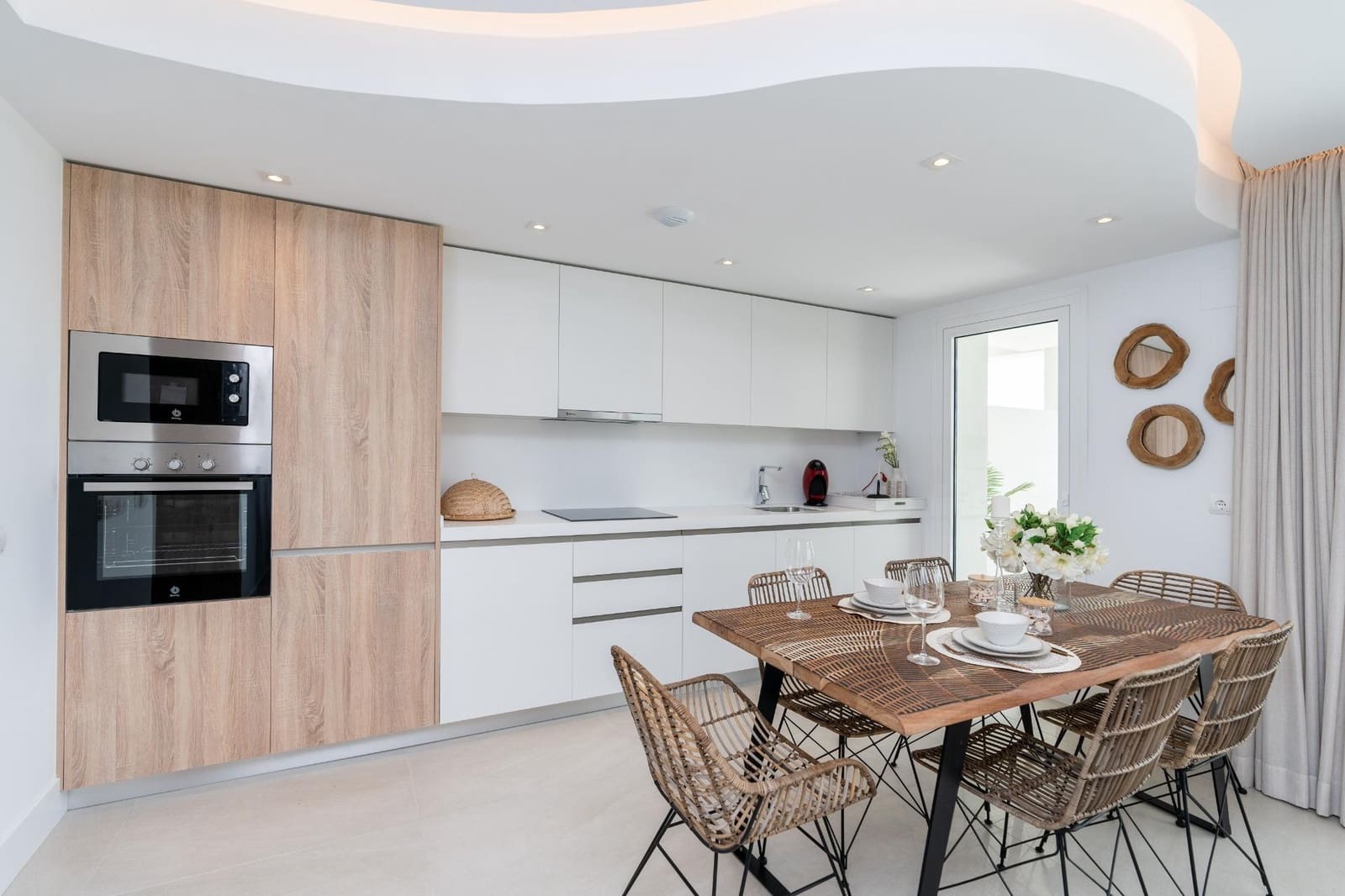 3 chambre Appartement à vendre à San Roque avec piscine garage - 460 000 € (Ref: 10185174)