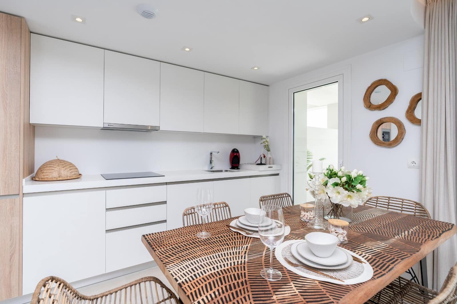 3 chambre Appartement à vendre à San Roque avec piscine garage - 460 000 € (Ref: 10185174)