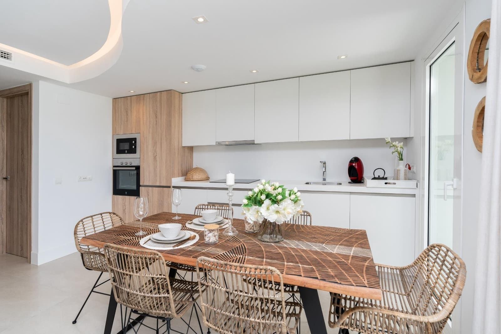3 chambre Appartement à vendre à San Roque avec piscine garage - 460 000 € (Ref: 10185174)