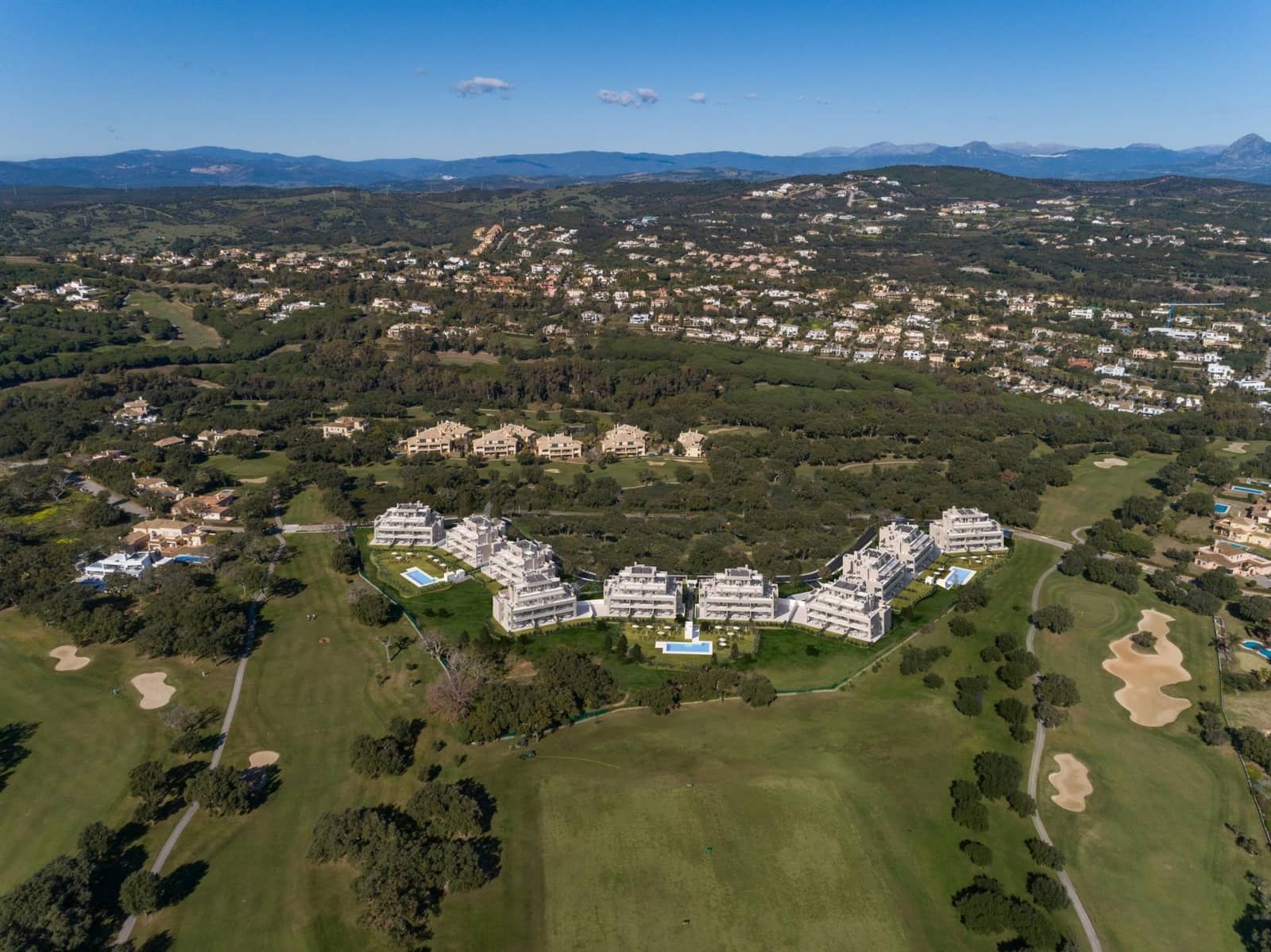 3 chambre Appartement à vendre à San Roque avec piscine garage - 460 000 € (Ref: 10185174)