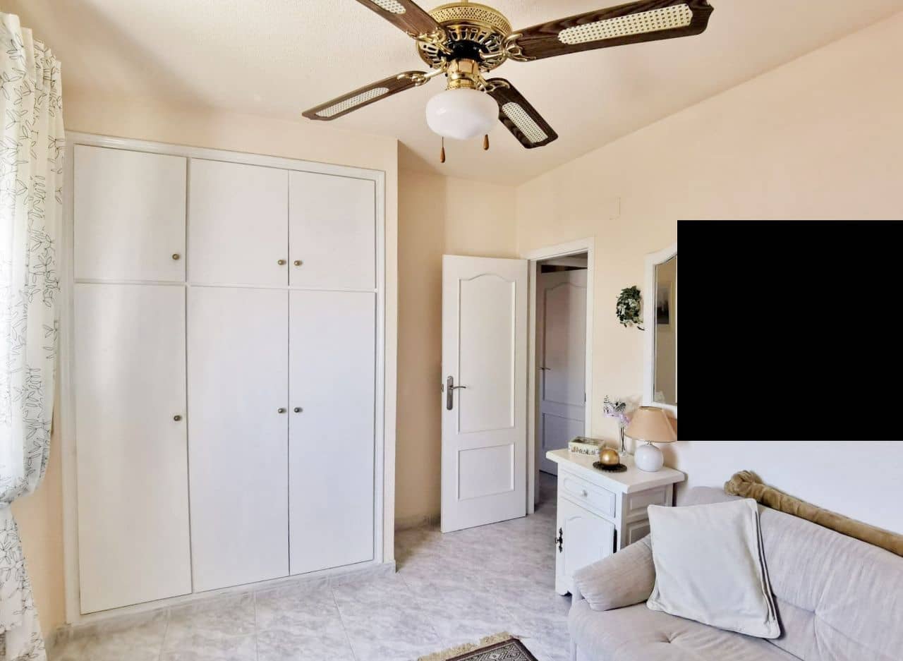 3 bedroom Villa for sale in Villamartin with pool garage - € 455,000 (Ref: 8324467)