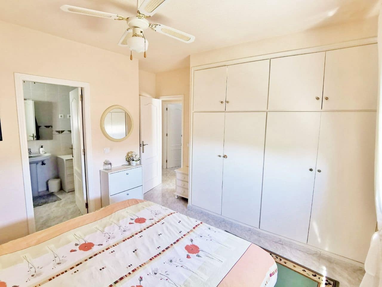 3 bedroom Villa for sale in Villamartin with pool garage - € 455,000 (Ref: 8324467)