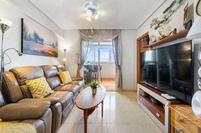 3 makuuhuone Kattohuoneisto myytävänä paikassa Torrevieja - 138 000 € (Ref: 8531619)