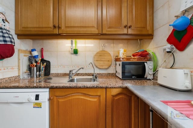 3 makuuhuone Kattohuoneisto myytävänä paikassa Torrevieja - 138 000 € (Ref: 8531619)