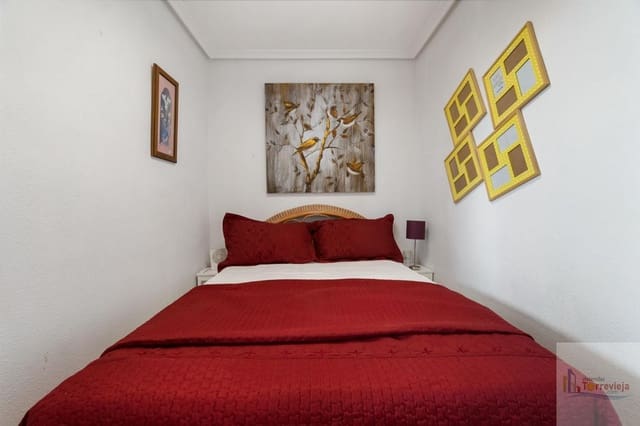 3 makuuhuone Kattohuoneisto myytävänä paikassa Torrevieja - 138 000 € (Ref: 8531619)