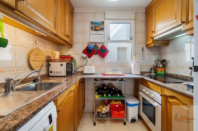 3 makuuhuone Kattohuoneisto myytävänä paikassa Torrevieja - 138 000 € (Ref: 8531619)