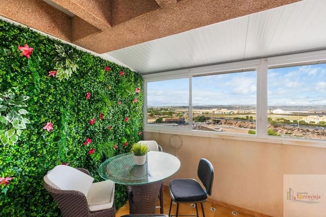 3 makuuhuone Kattohuoneisto myytävänä paikassa Torrevieja - 138 000 € (Ref: 8531619)