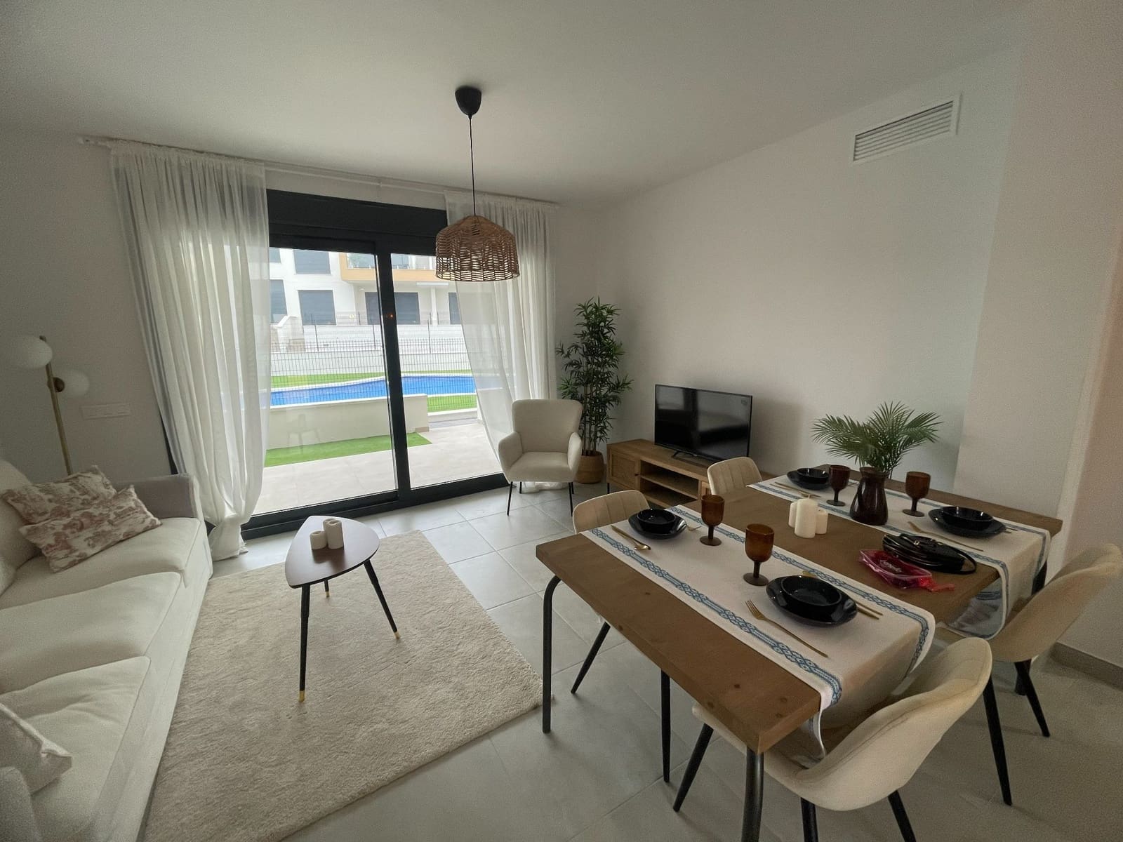 2 bedroom Apartment for sale in Villamartin with pool garage - € 254,000 (Ref: 8564537)