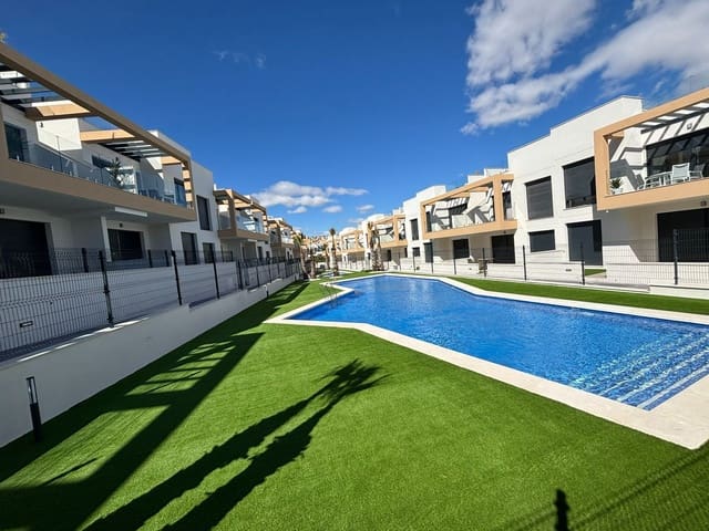 Apartamento de 2 habitaciones en Villamartin, Orihuela en venta con piscina garaje - 254.000 € (Ref: 8564537)