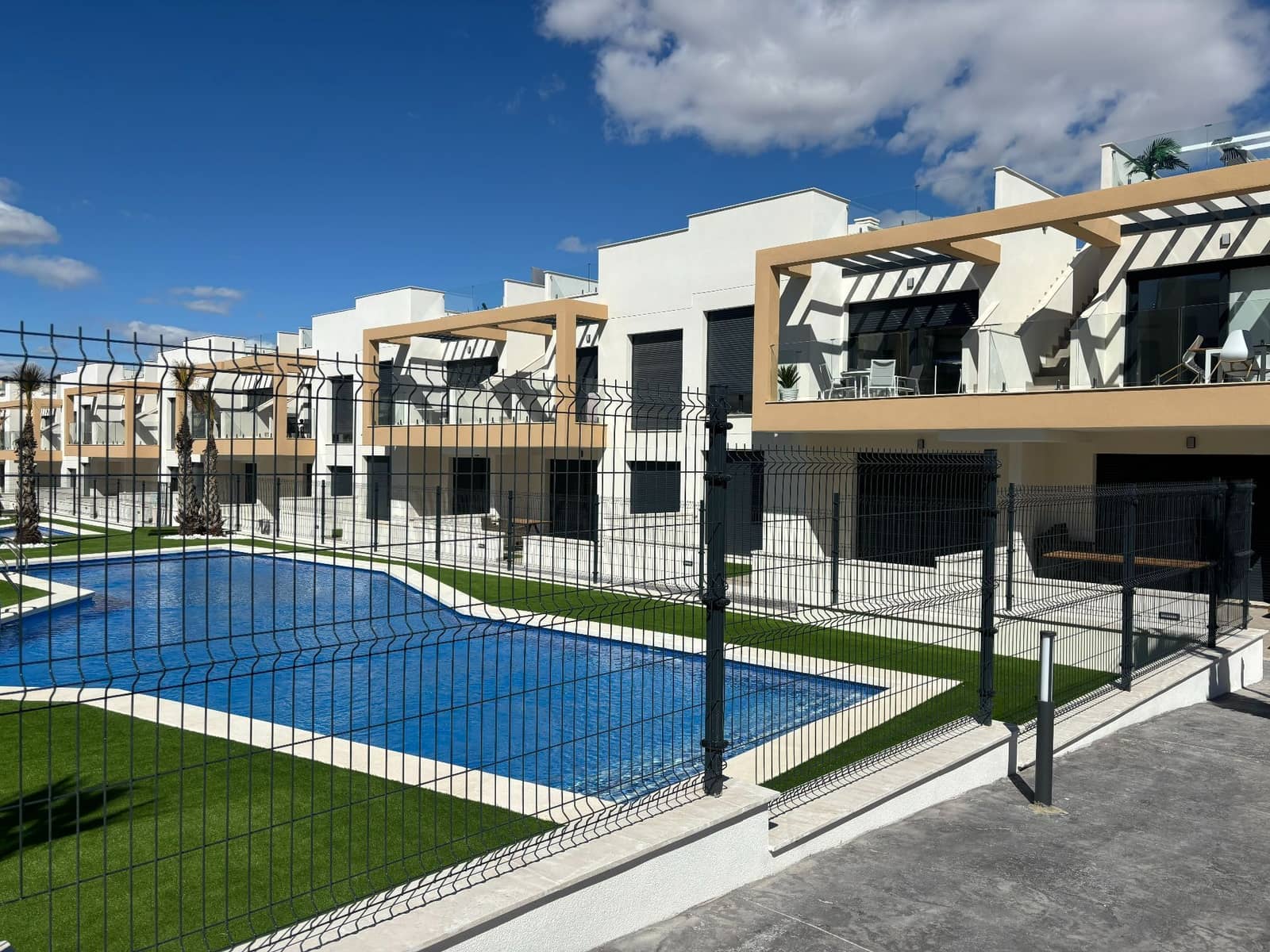 2 bedroom Apartment for sale in Villamartin with pool garage - € 254,000 (Ref: 8564537)