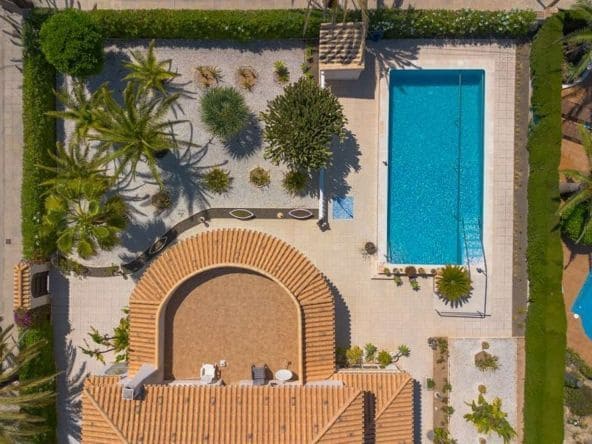 6 soverom Villa til salgs i Cabo Roig med svømmebasseng garasje - € 1 200 000 (Ref: 8685857)