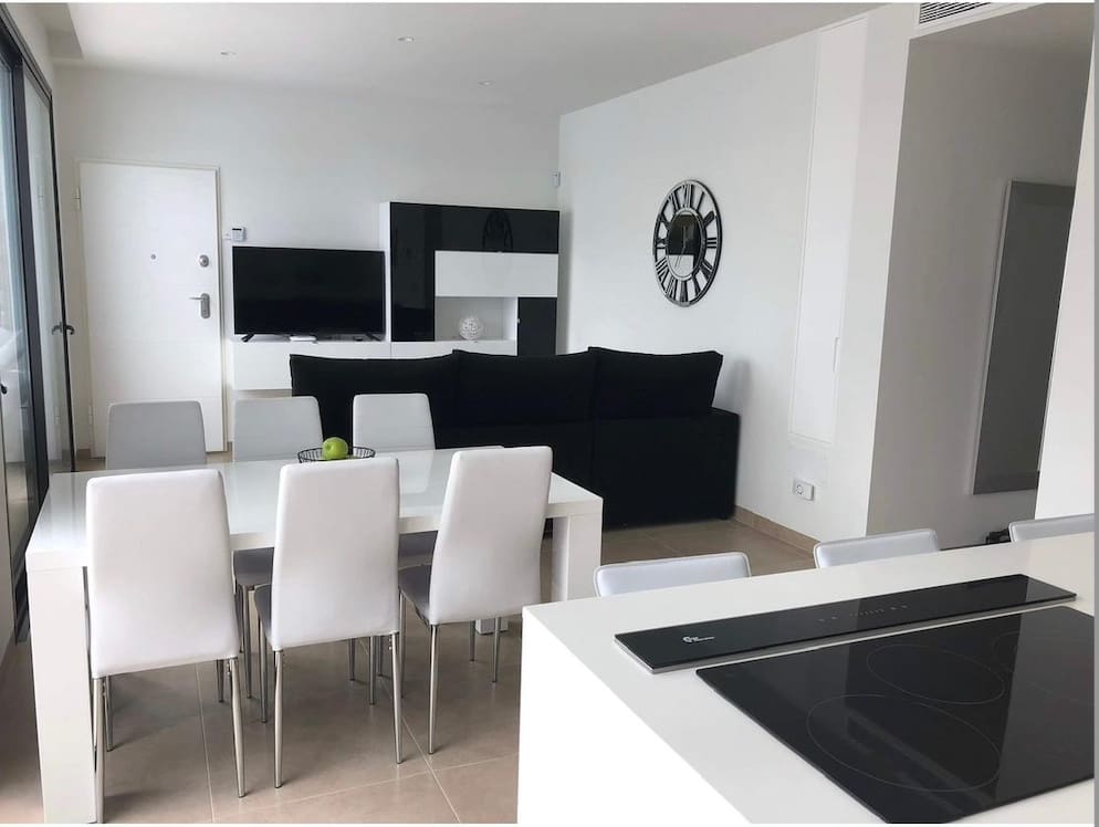 Chalet de 3 habitaciones en Santiago de la Ribera en venta con piscina garaje - 399.990 € (Ref: 8685859)