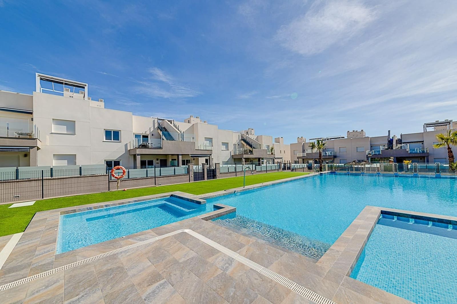 2 bedroom Bungalow for sale in Torrevieja with pool garage - € 255,000 (Ref: 8781141)