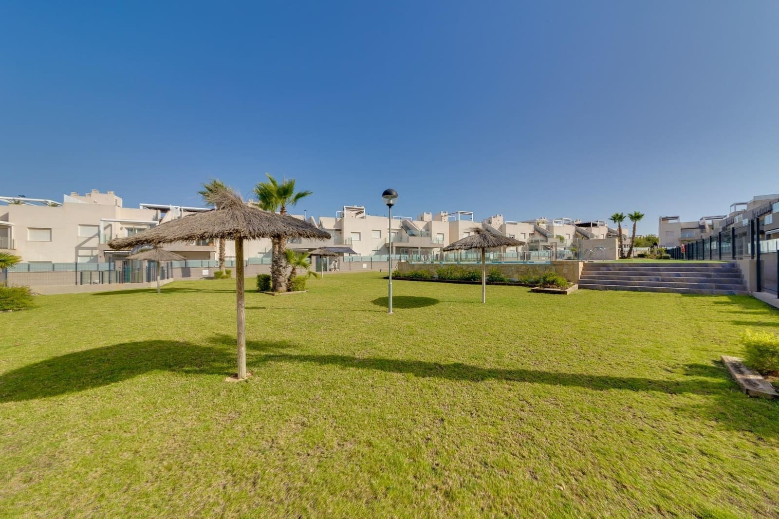 2 bedroom Bungalow for sale in Torrevieja with pool garage - € 255,000 (Ref: 8781141)