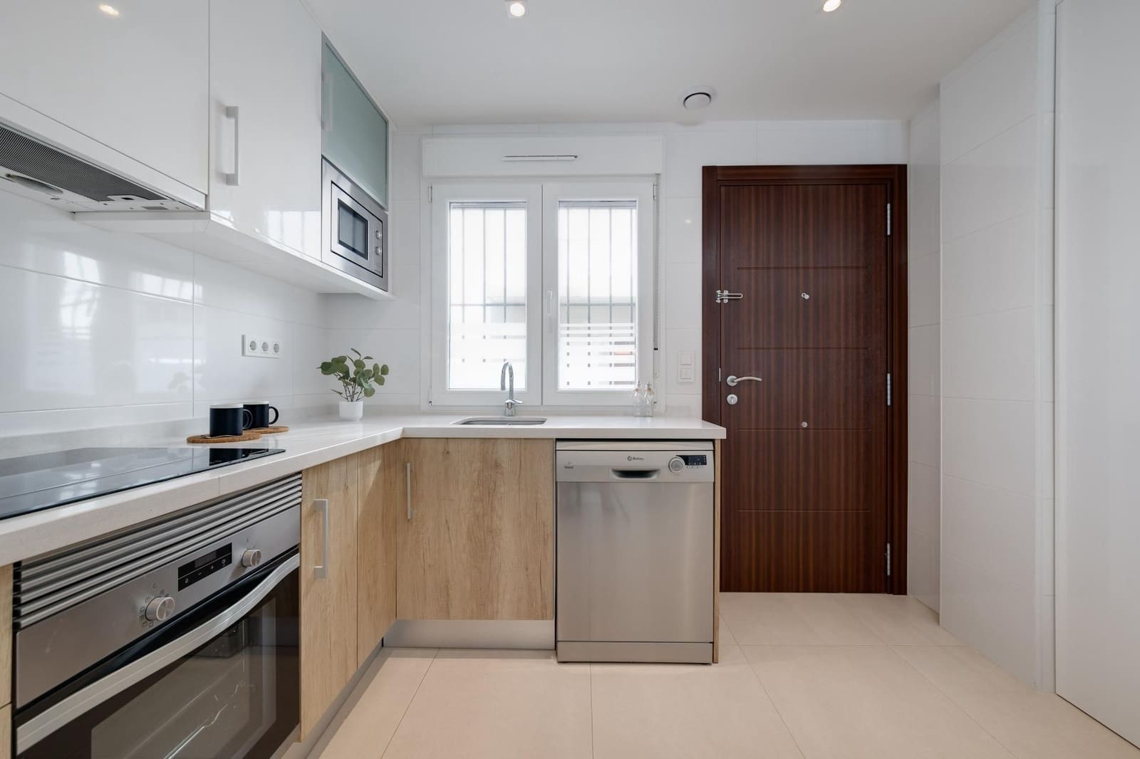 2 bedroom Bungalow for sale in Torrevieja with pool garage - € 255,000 (Ref: 8781141)